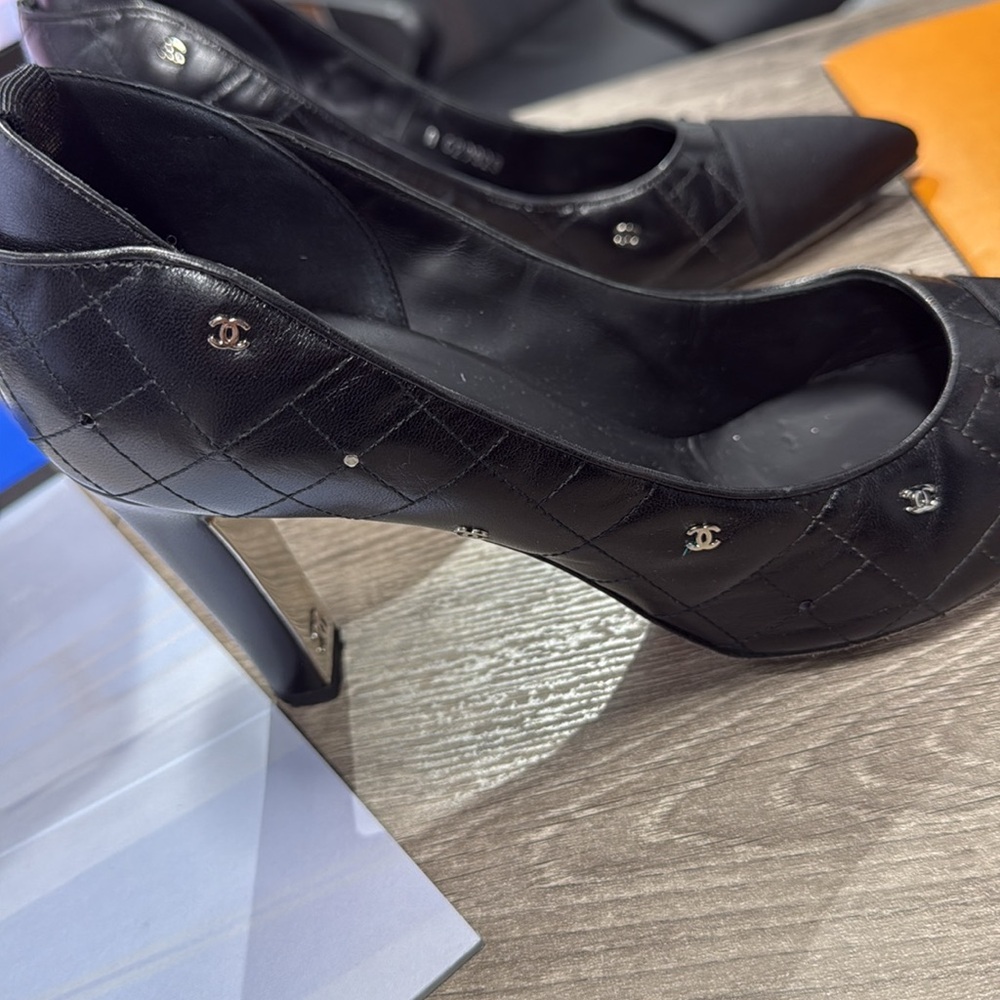 Chanel Shoes - Picture 5 of 13